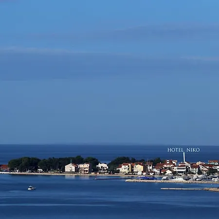 Hotel Niko 4*