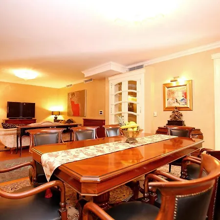 Hotel Niko