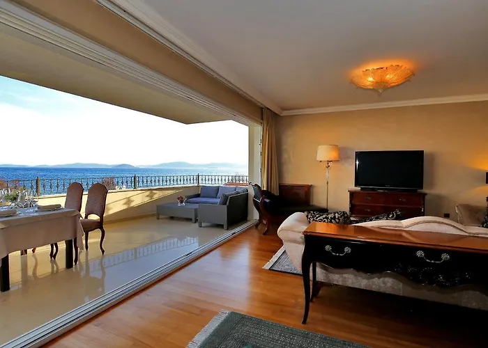 Niko Hotell 4*
